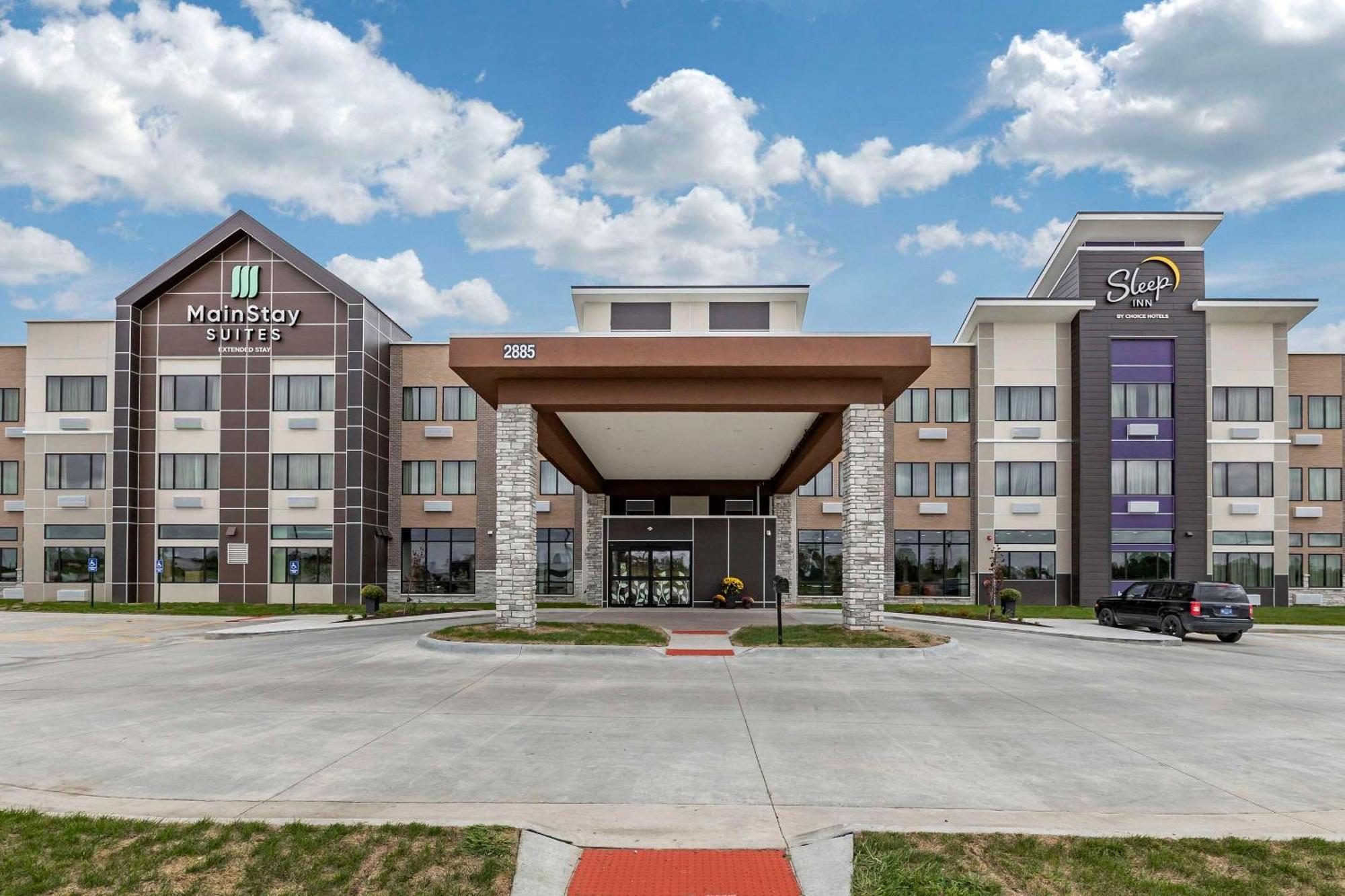 Mainstay Suites Waukee-West Des Moines Exteriör bild